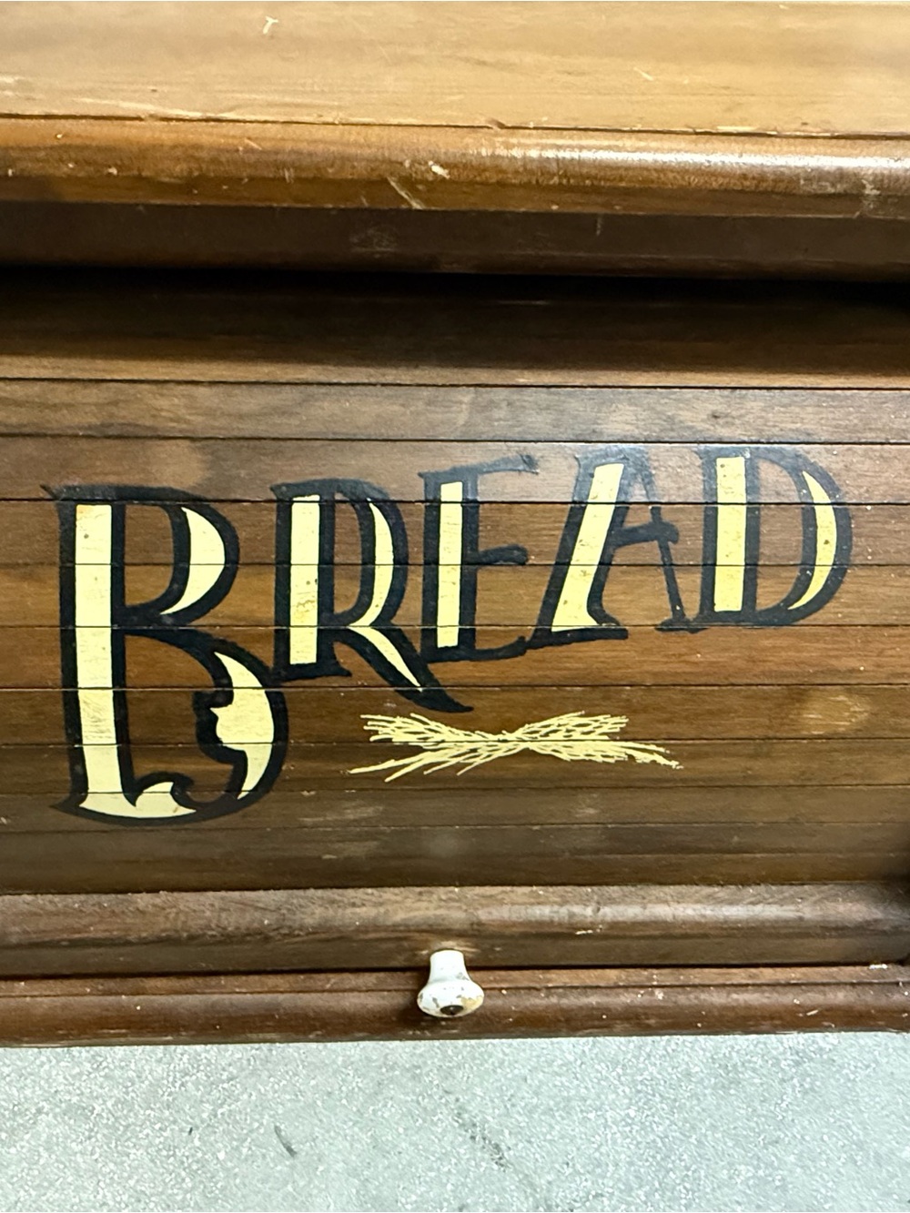 Vintage Bread Box, MCM Roll Top, Decorative “Bread” Letters damaged corner